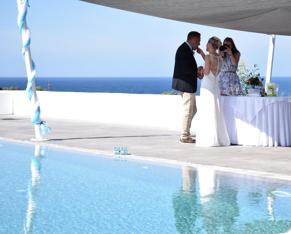 מונוליתוס Sea And Sand Villas מראה חיצוני תמונה