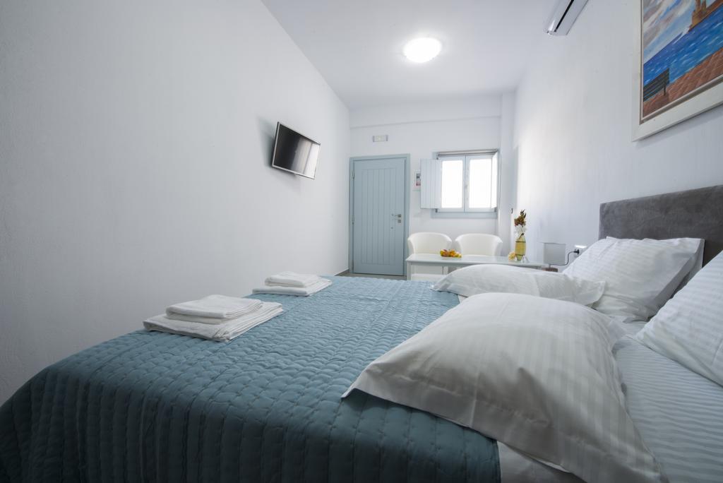 מונוליתוס Sea And Sand Villas חדר תמונה