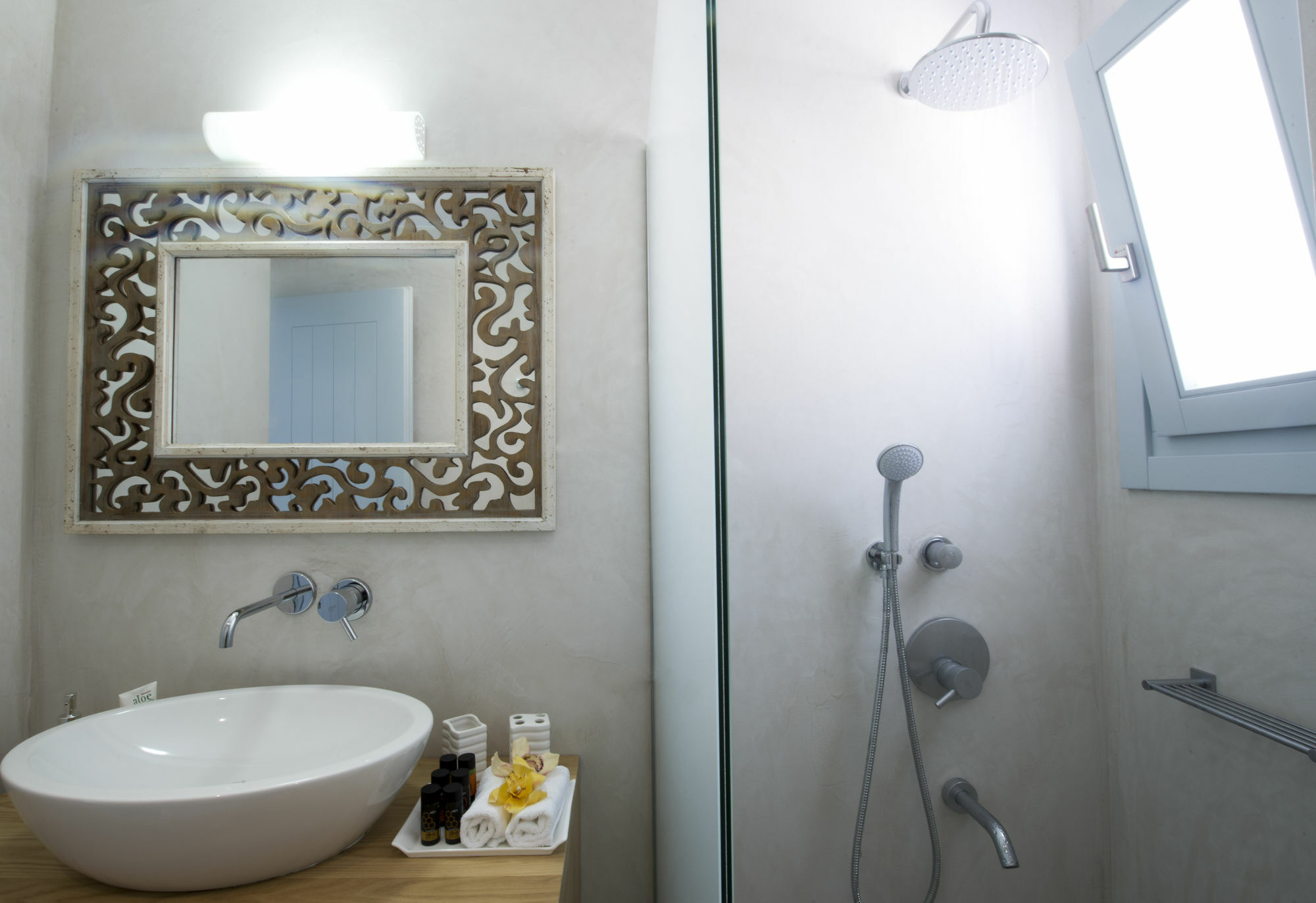 מונוליתוס Sea And Sand Villas מראה חיצוני תמונה