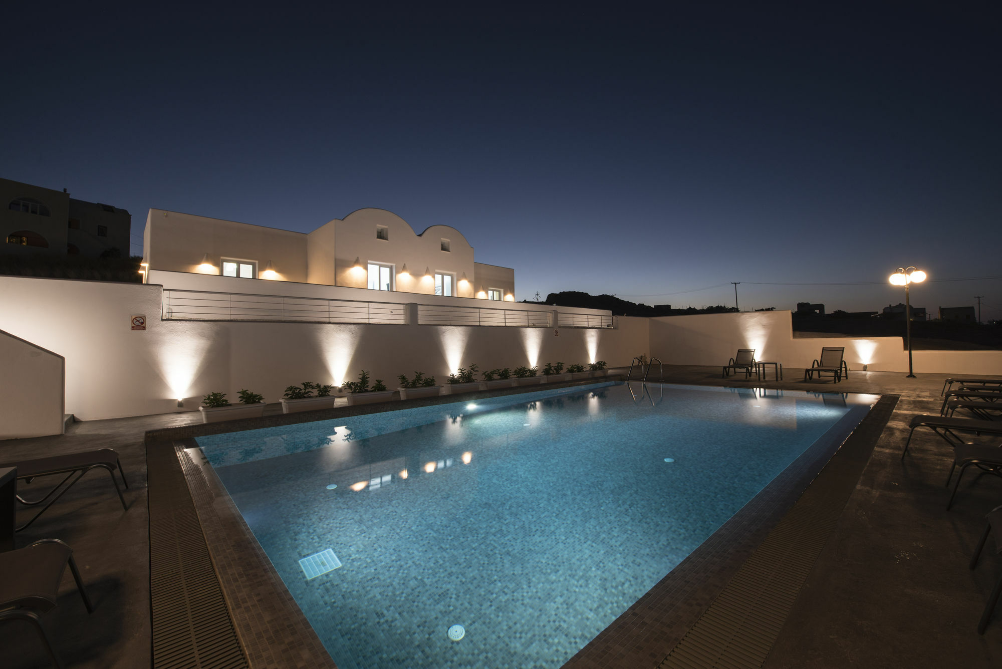מונוליתוס Sea And Sand Villas מראה חיצוני תמונה